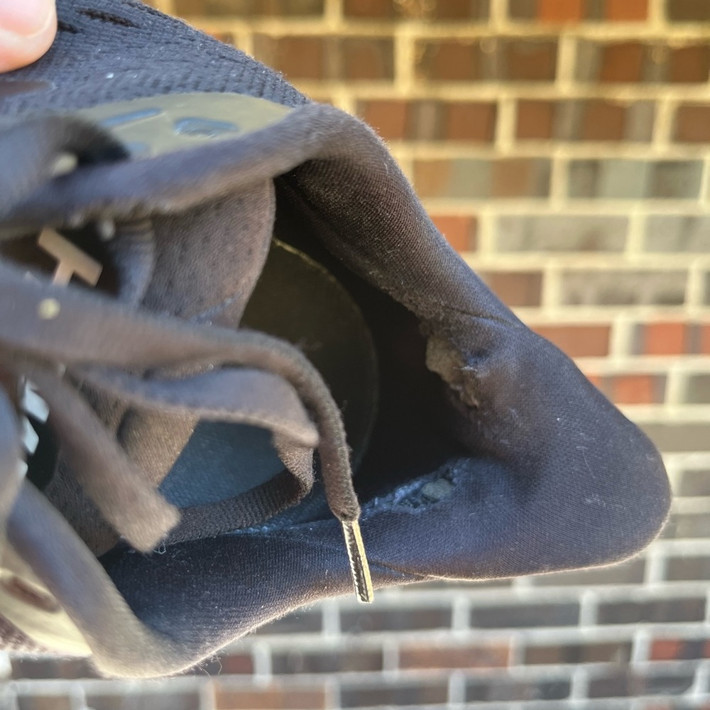 Hoka One One Black Clifton Running Shoes Women’s Size 8.5 - Picture 8 of 14